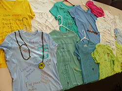 Clothesline tees web