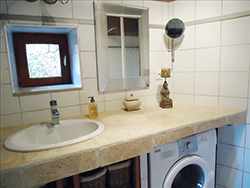 st cyprien bathroomWEB