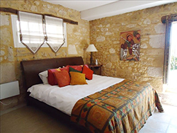 st cyprien bed WEB
